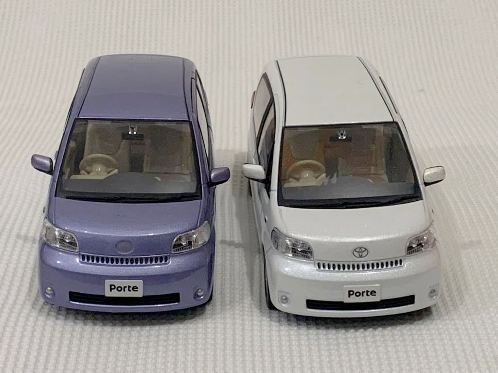 トヨタ 1⁄30 カラーサンプル Porte1⁄30 ホワイト 赤 ☆1/30 トヨタ ポルテ