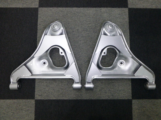新品，高品質 S13 180SX R32 C33 A31 Z32 補強 強化 リア リヤ ロアアーム 左右 ブーツ Moty'sグリス シルビア スカイラインBNR32 RPS13 PS13 SR20(その他)｜売買されたオークション情報、yahooの商品情報をアーカイブ その他