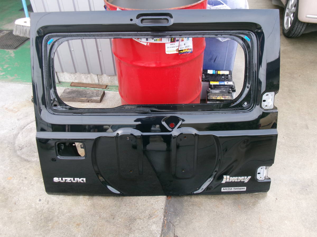 JB64W　ジムニー　リアゲートパネル　黒