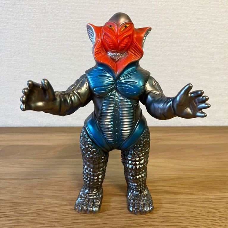 ブルマァク メフィラス星人（復刻版 2023年製 ハワイカラー）ソフビ