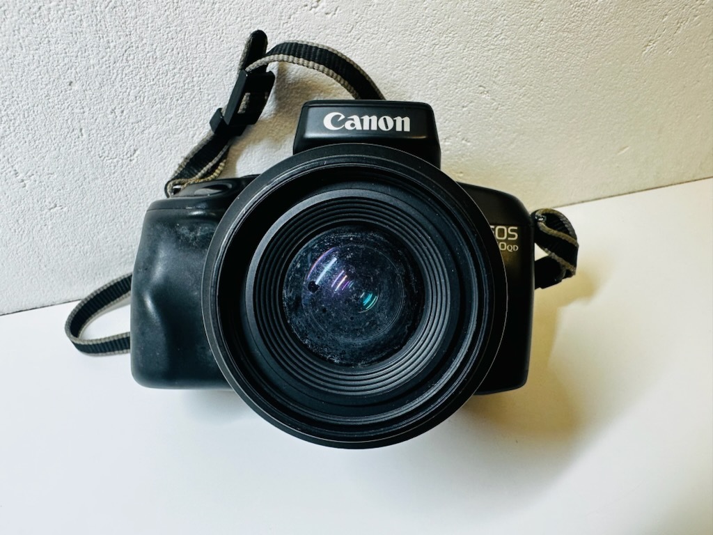 現状品 Canon 一眼レフカメラ（E05 750QD） レンズ付（UC1207