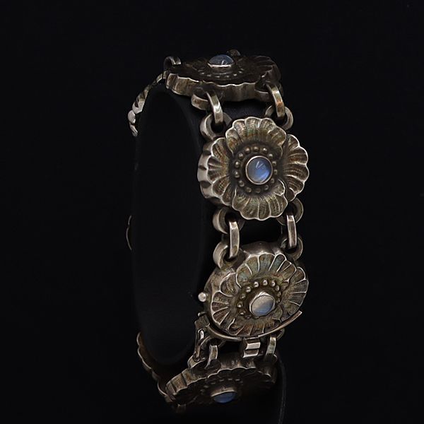 銀座本店でジョージジェンセンのSV925×ヒスイの2366フラワーブレス 1円