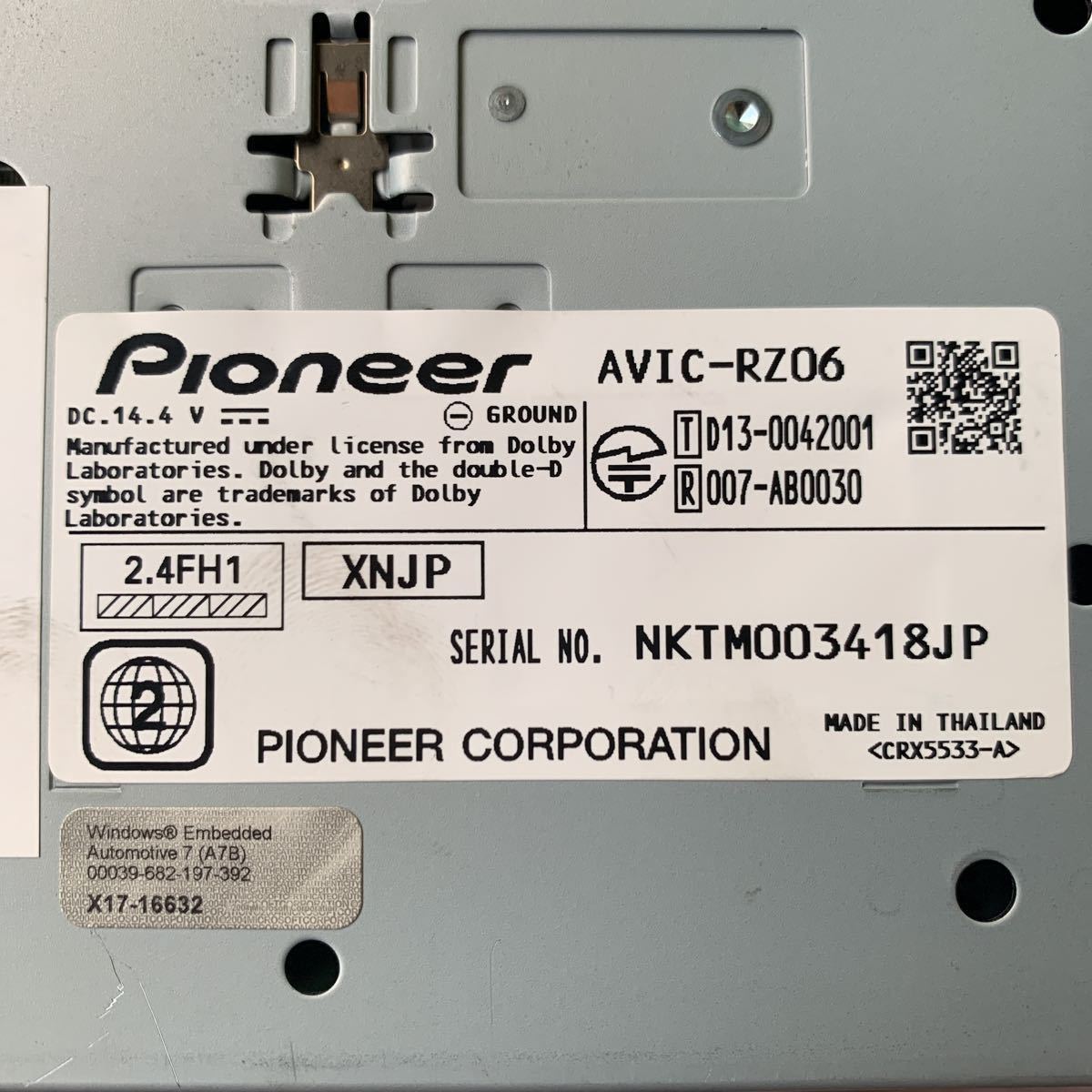 カロッツェリア carrozzeria メモリーナビ AVIC-RZ06 ETC 30プリウス