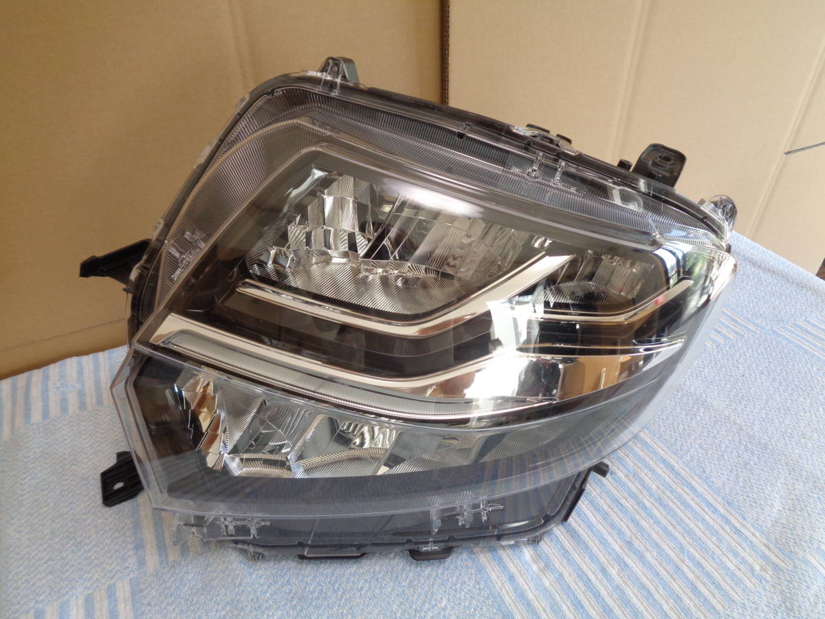 限定送料込み タントカスタム LA650S LED 左ヘッドライト 本州四国送料