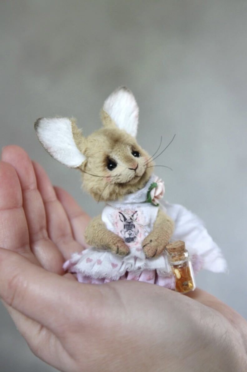 花とリボンと兎 アーティストベア 海外作家様 ハンドメイド ぬいぐるみ