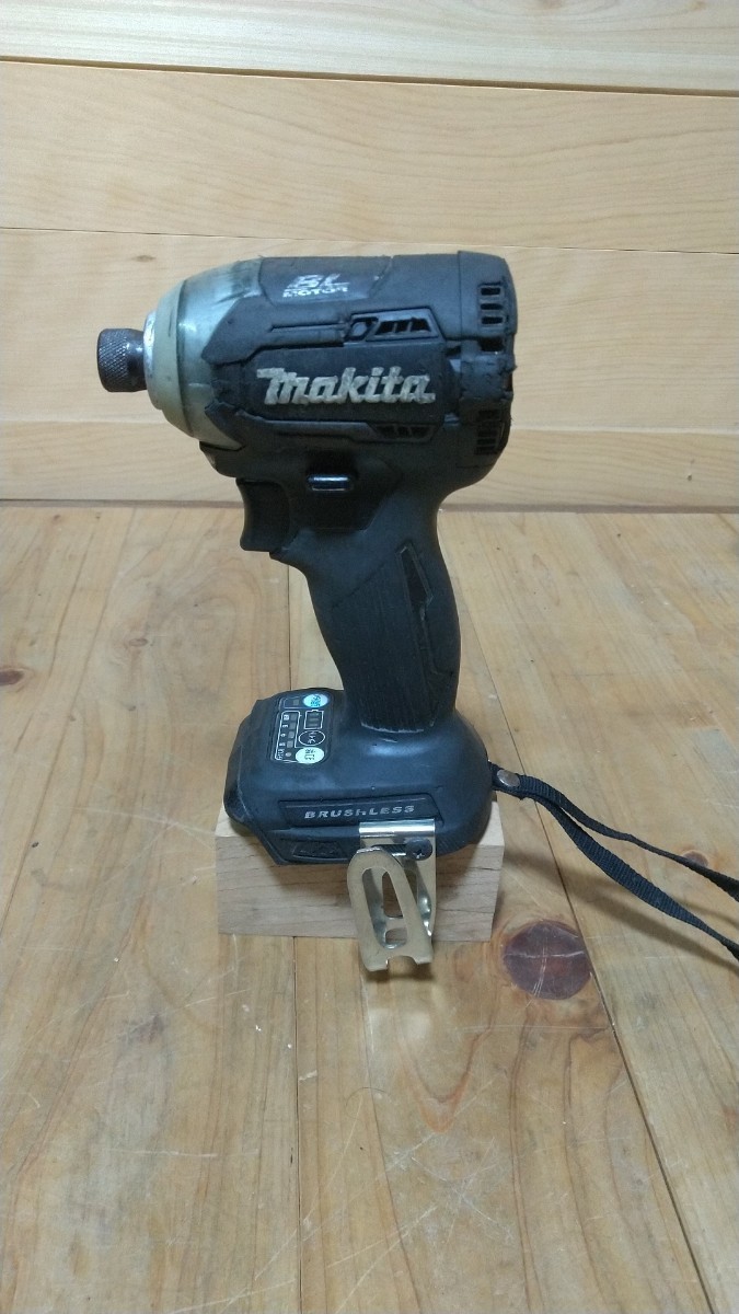 makita マキタ 充電式 インパクトドライバ TD170D 18V (黒) 簡易動作確認済/ジャンク扱いで DIY/日曜大工