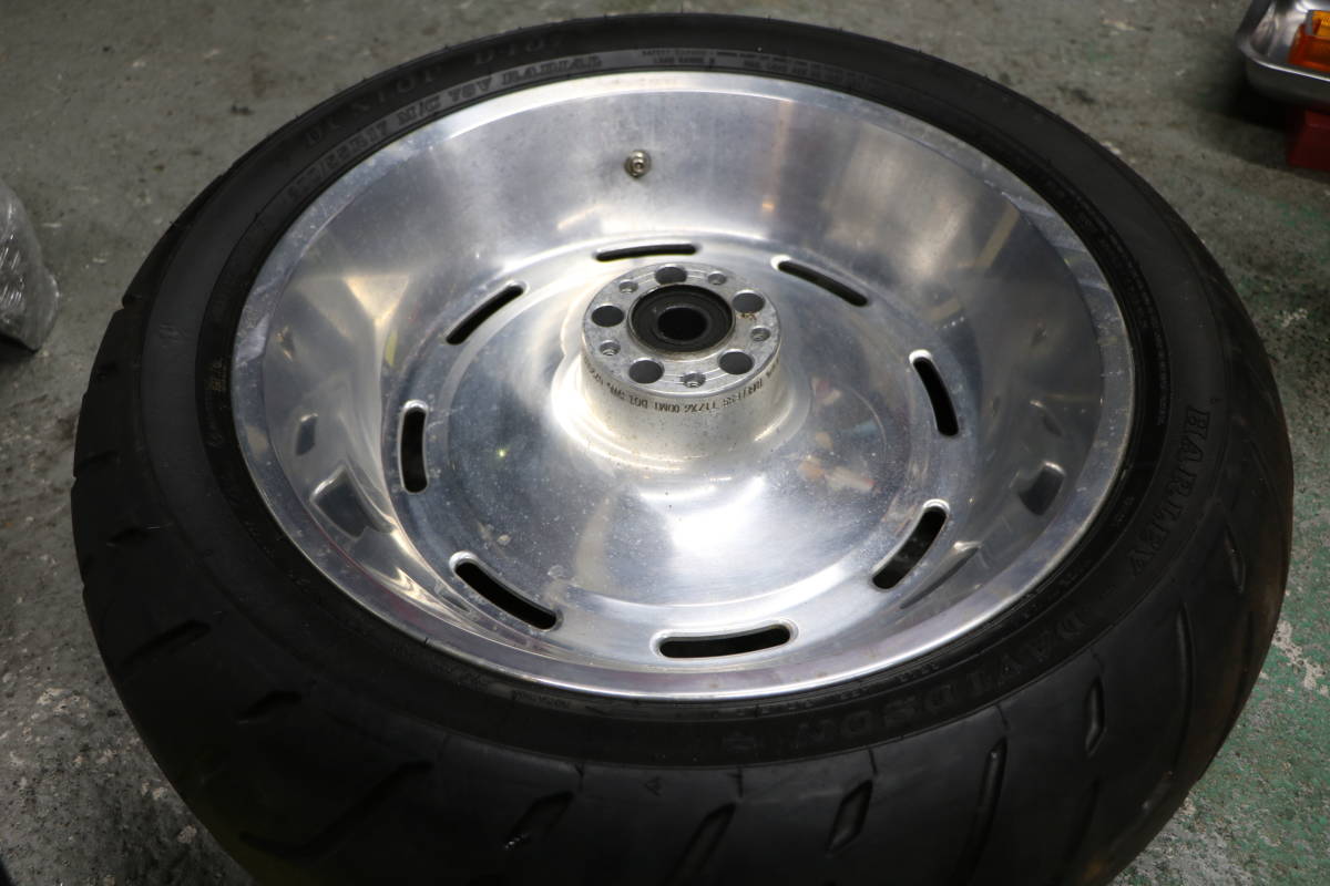 ハーレー純正　ALCOA製　TC96　ソフテイル用リアホイール 17×6.00 08年以降FXST.FLST　2
