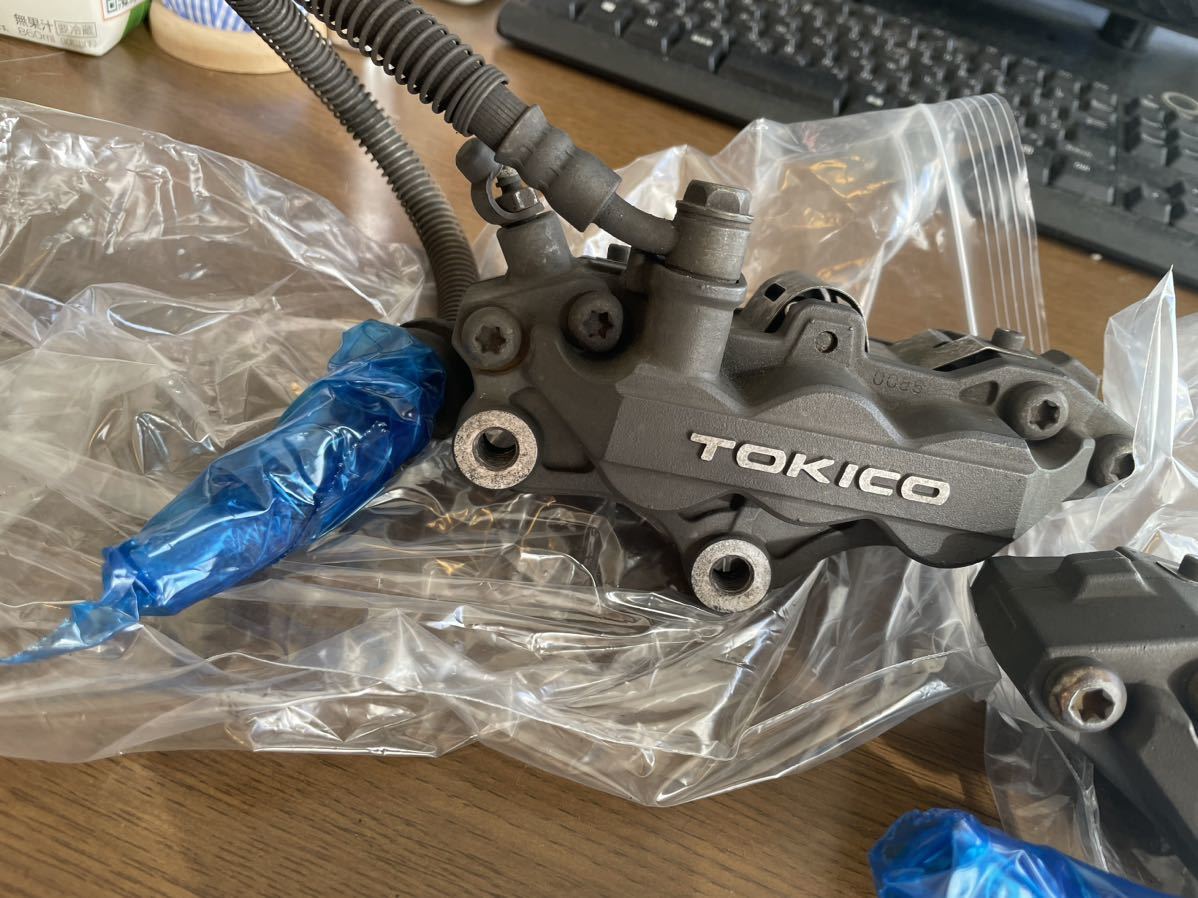 カワサキ ZRX400 トキコ TOKICO 6ポット6POT キャリパー 左右1台分