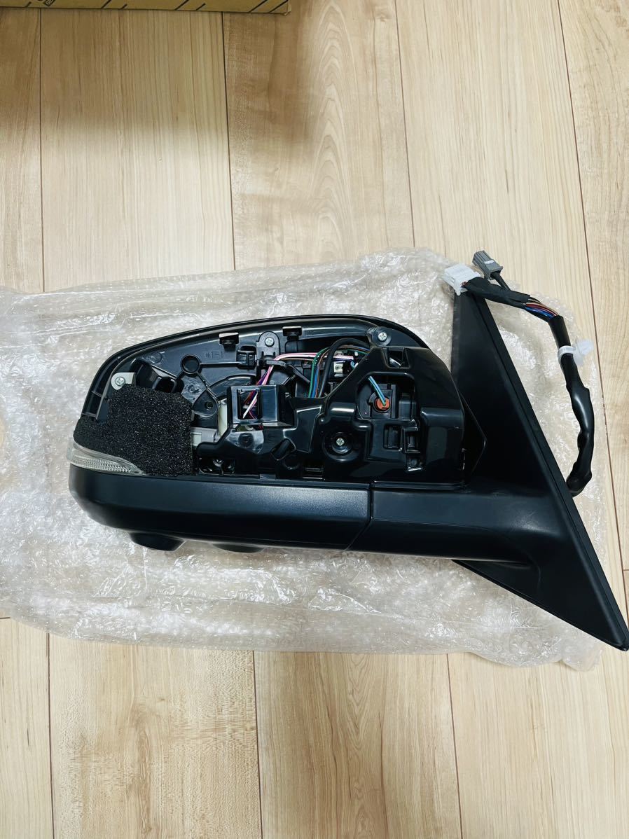 90 ヴォクシー ノア 90系 左 運転席側ドアミラー カメラ 付き MZRA90W/MZRA95W/ZWR90W/ZWR95W 純正