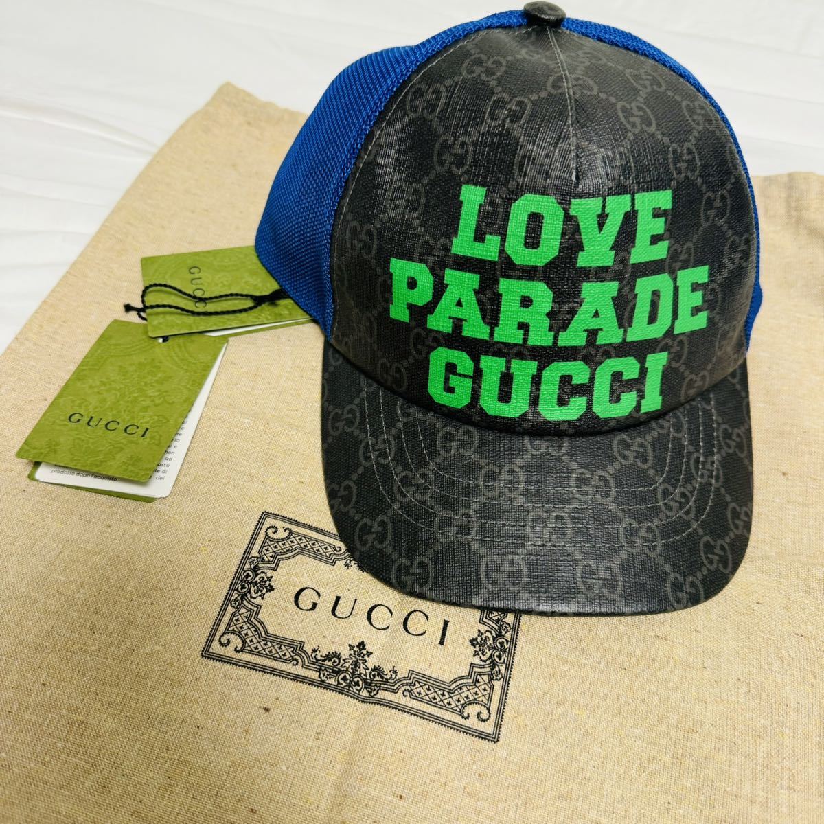新品　タグ付き　GUCCI グッチ LOVE PARADE GUCCI ベースボールキャップ ブラック ブルー L キャップ帽子 