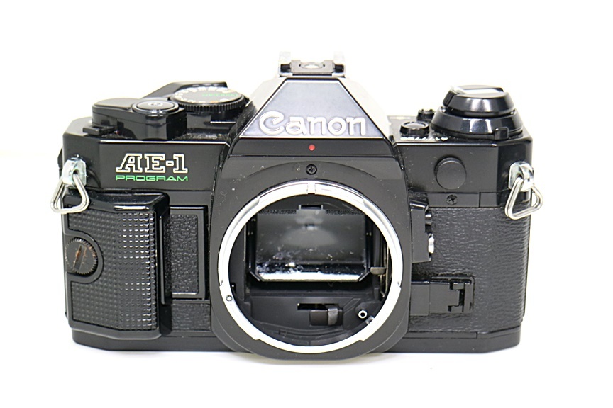 Canon AE-1 + レンズ2本セット 動作未確認 Canon AE-1 + レンズ2本セット 動作未確認 Canon AE-1 + レンズ2