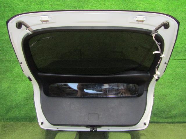 プリウス ZVW51 ZVW50 バックドア リアゲート 070 カメラ・スポイラー付 68105-47271 67005-47440 送料【L】個人宅配送不可