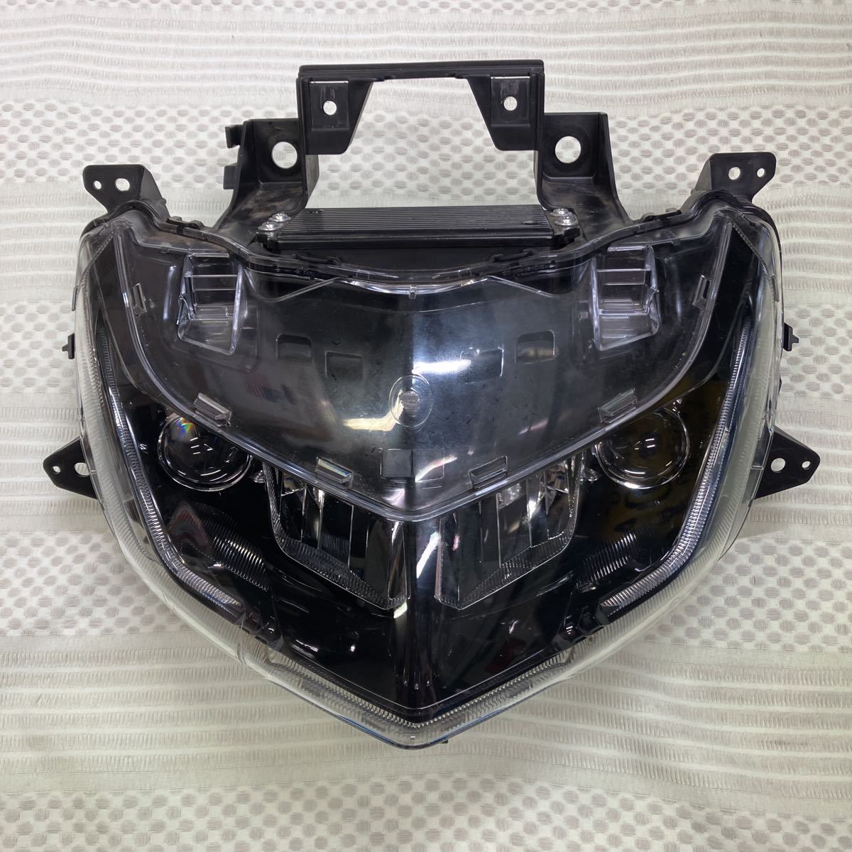 マジェスティS ヤマハ 純正 ヘッドライト | LEDヘッドライト H4 YAMAHA 