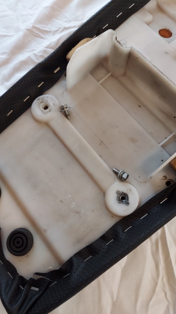 ★☆YAMAHA TW200 DG07J 純正フラットシート張替え パイピング 低反発スポンジ入り超美品☆★_6