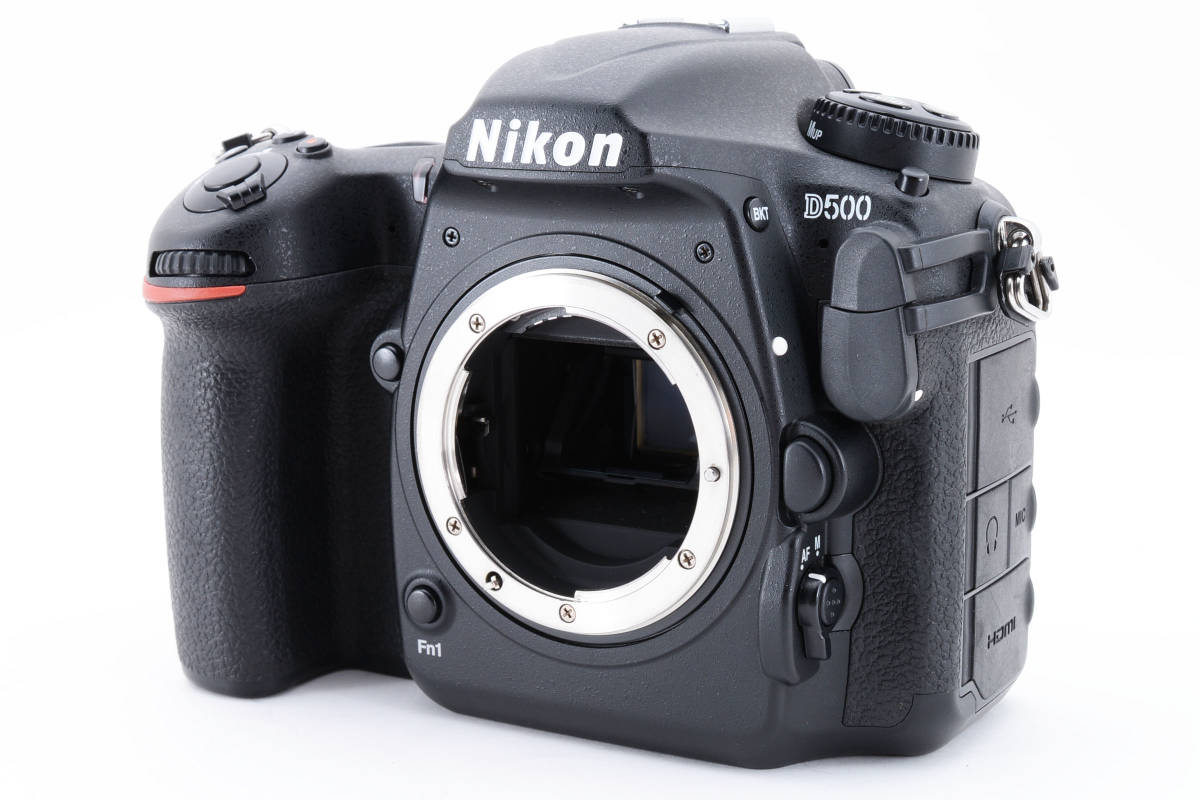 ☆外観美品 動作品☆ Nikon ニコン D500 ボディ 元箱・バッテリ
