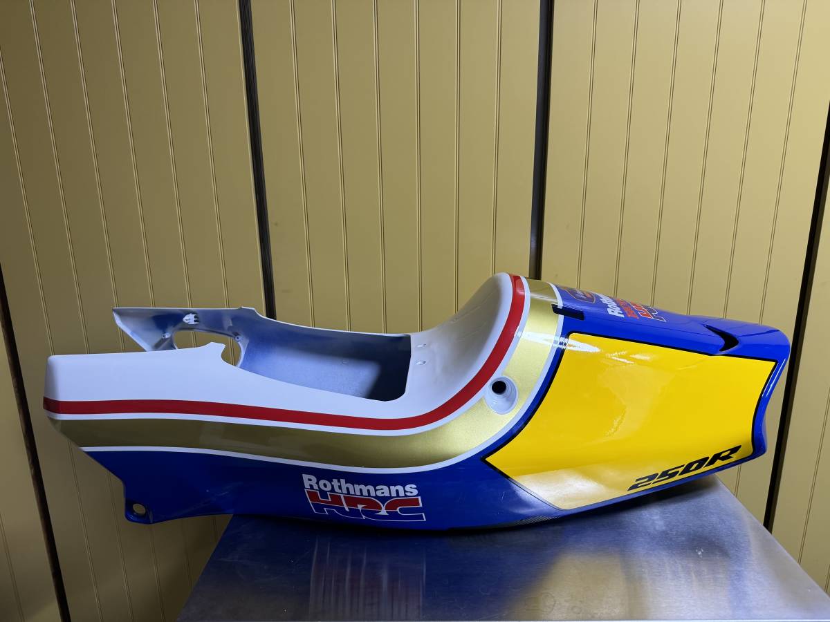 HONDA NSR250R MC28ロスマンズシートカウル MC21 シートカウル NSR250R NSR250 MC28 - ホンダ FRP パーツ低 価格