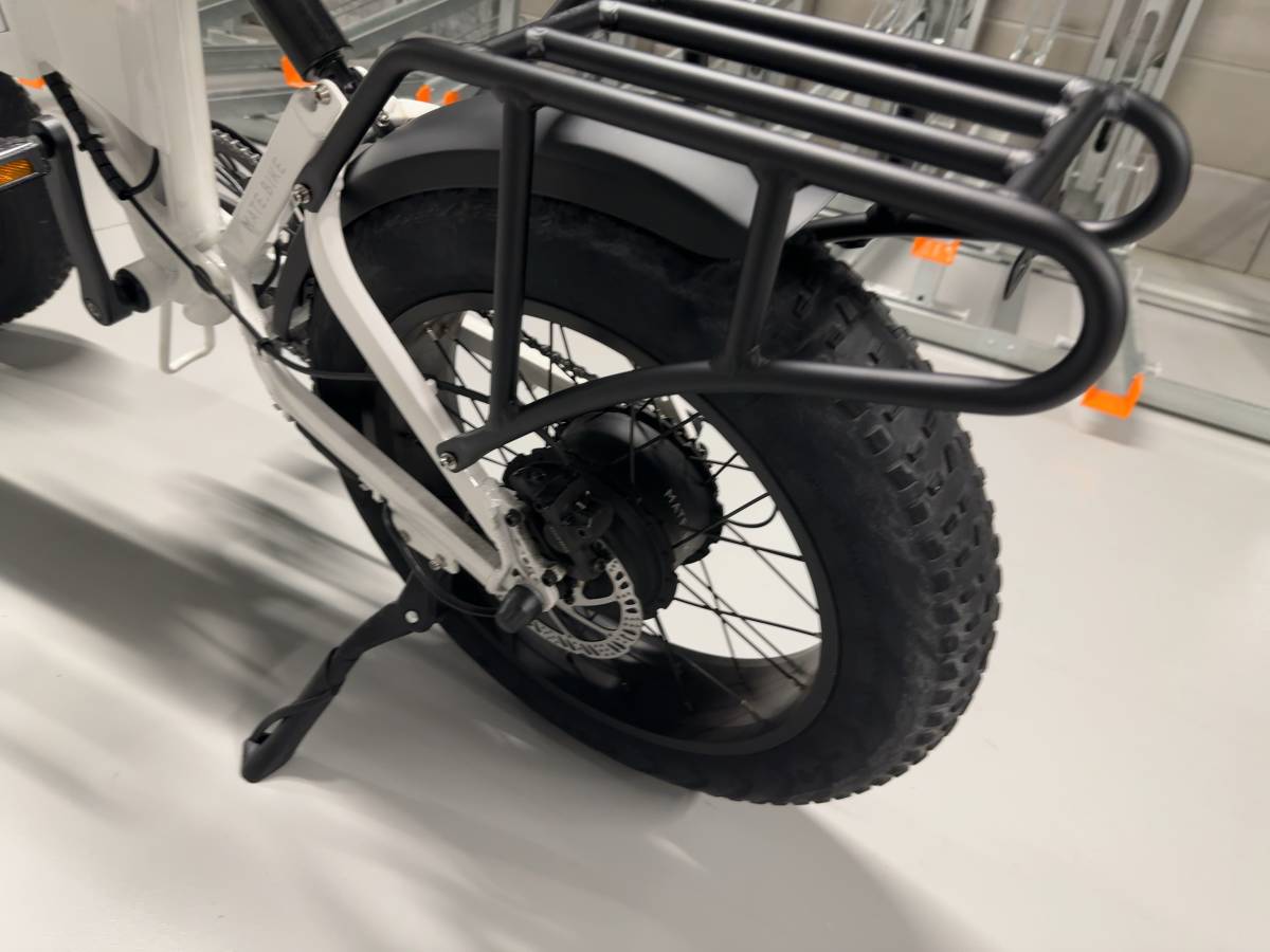MATE BIKE X 250 ホワイト 売り切れ品 純正フェンダー/ライト/キャリア