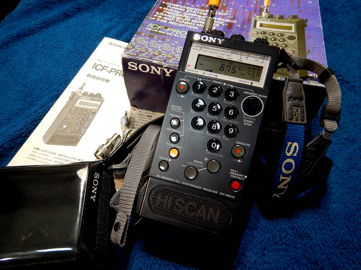 きれいな SONY ICF-PRO70 電解コンデンサー等の予防交換整備済・元箱・取説
