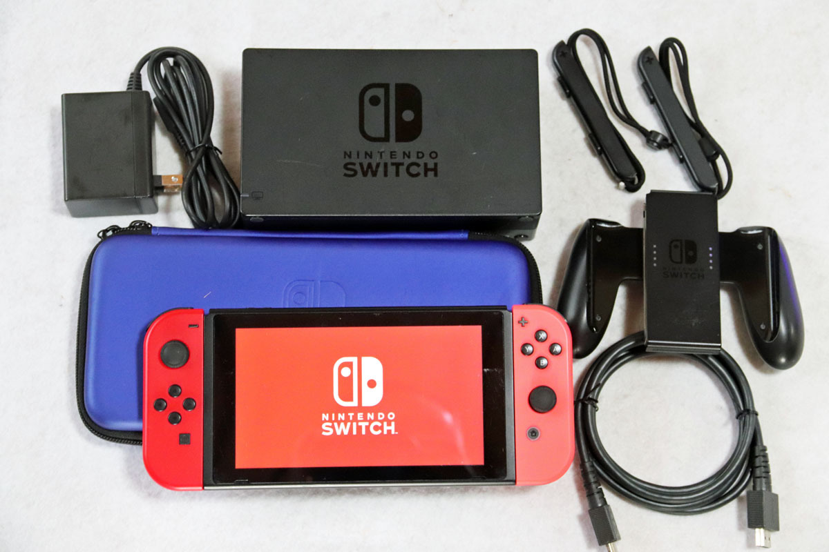 Nintendo Switch/ニンテンドースイッチ本体 HAC-001 ケース付き Switch