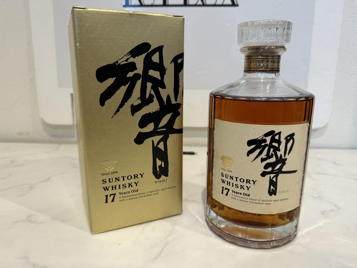 【未開栓】ウイスキー SUNTORY サントリー 響 HIBIKI 17年 裏ゴールドラベル 700ml 43％ 箱付 古酒 WHISKY 【札TB01】
