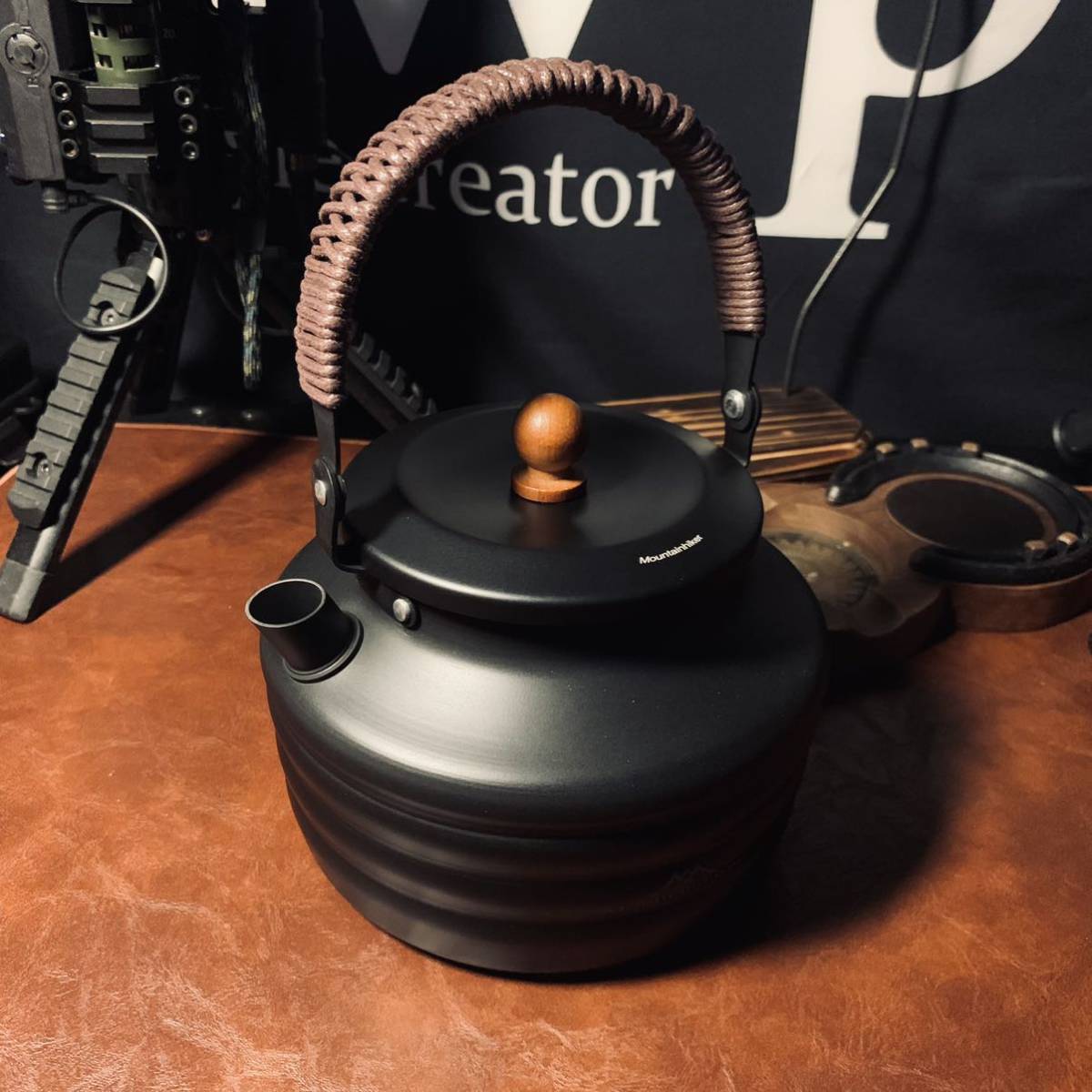 超激レア アルミ製 ブラックヤカン 1400ml ティーケトル 沸騰水コーヒーティーポット キャンプ ハイキング アウトドア 242g 収納袋付き