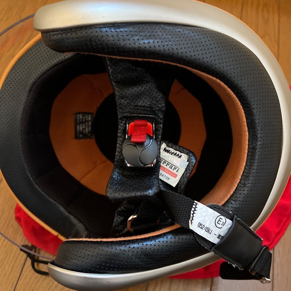 フェラーリ　オフィシャル　ヘルメット　