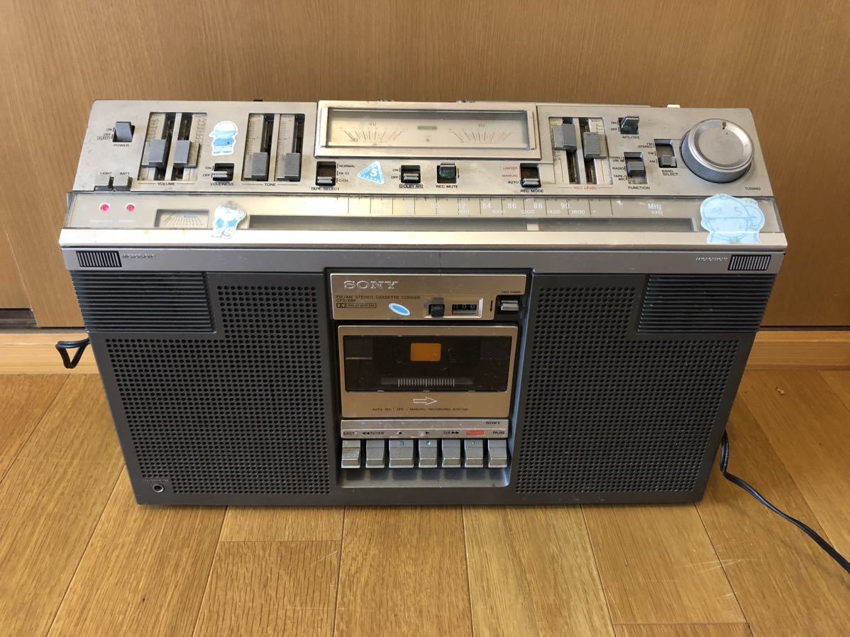 送料無料，安い SONY CFS 686 カセットレコーダー ラジカセ ステレオ