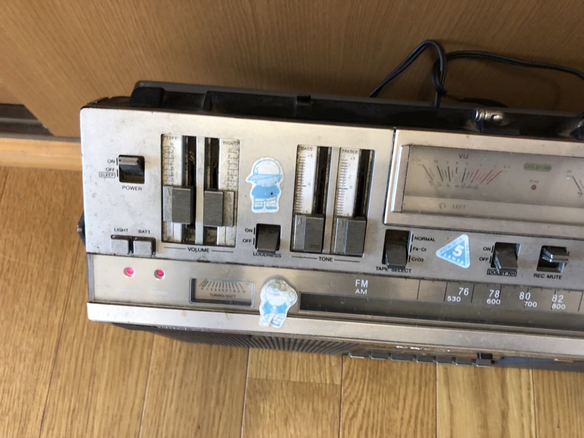 送料無料，安い SONY CFS 686 カセットレコーダー ラジカセ ステレオ
