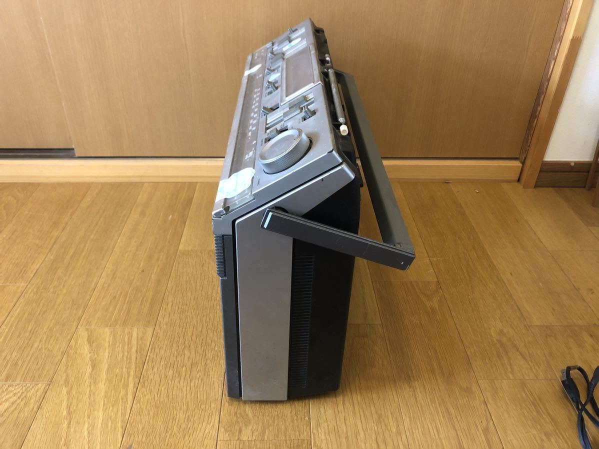 送料無料，安い SONY CFS 686 カセットレコーダー ラジカセ ステレオ