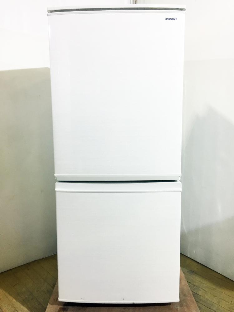 送料無料☆2018年製☆極上超美品 中古☆SHARP 137L 左右