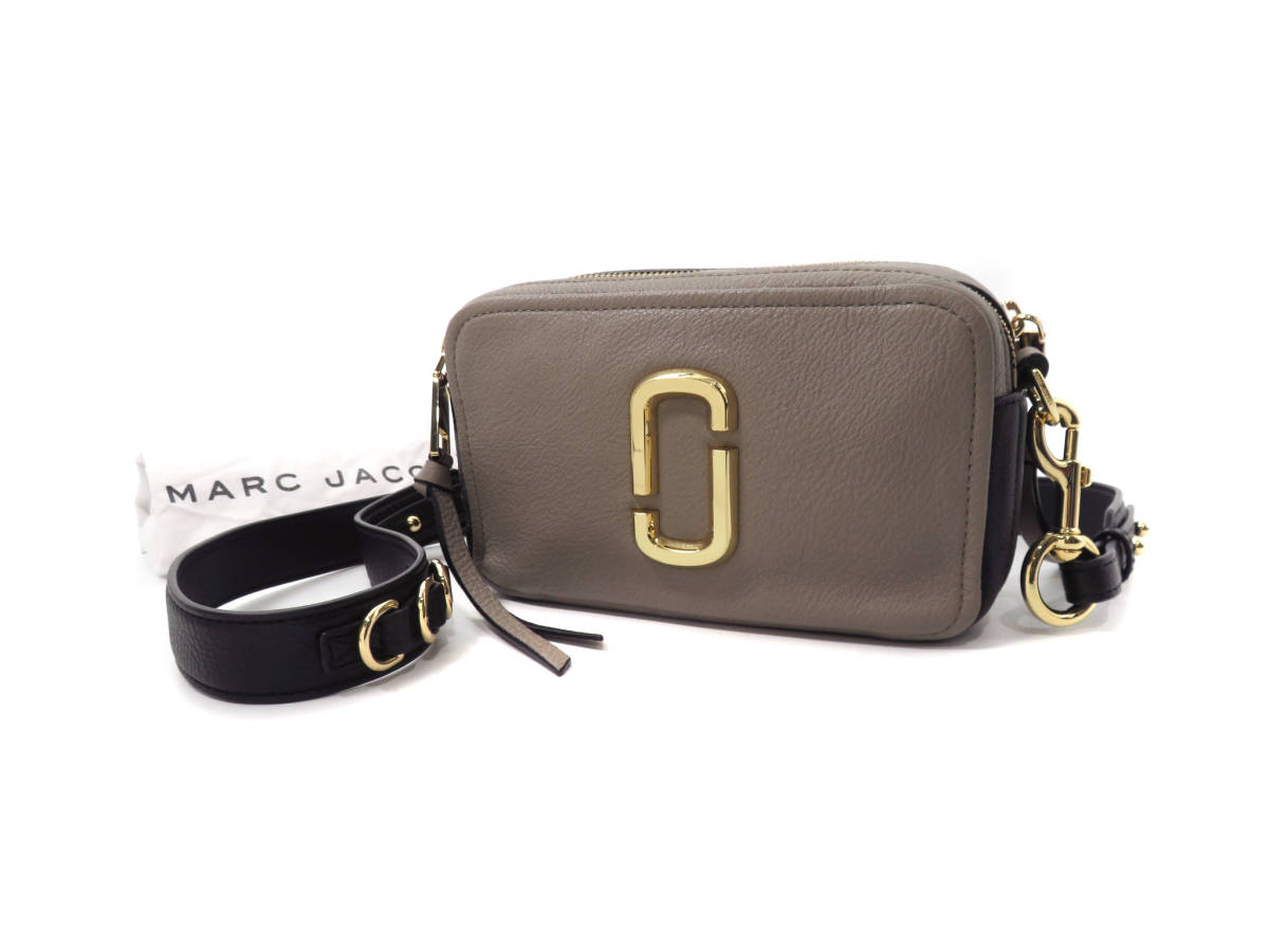 13328 美品 MARC JACOBS マークジェイコブス SNAPSHOT スナップショット レザー ショルダーバッグ カメラバッグ グレージュ×黒 レディース