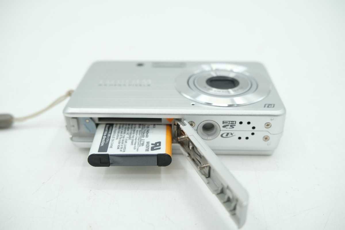 【z24120】外装美品 FUJIFILM 富士フイルム FinePix J15fd コンパクトデジタルカメラ 動作確認済み 箱付き 格安スタート FinePix FUJIFILM 富士フイルム F440 ☆ JV100