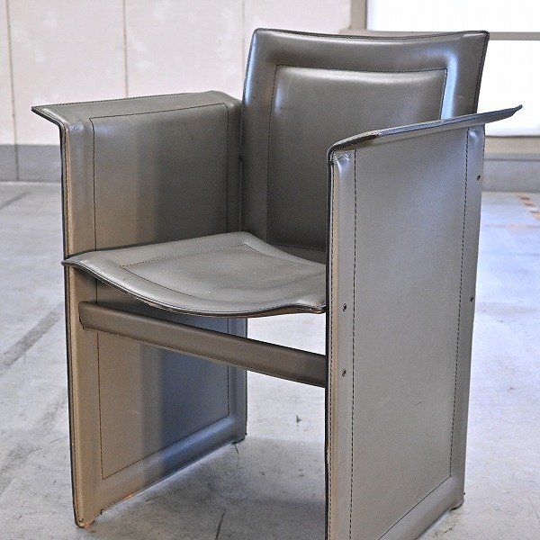 イタリア製 arrben ダイニングチェア 本革 アーム レザー モダン