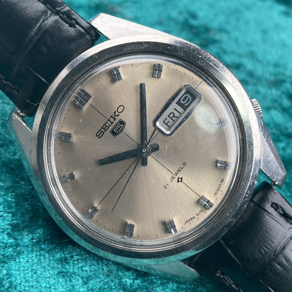 97ビンテージ 精工舎SEIKO セイコー5 6119-8020 60オート 21石 クロスラインダイヤル風防共に綺麗 SS 機械式自動巻 パティーナ