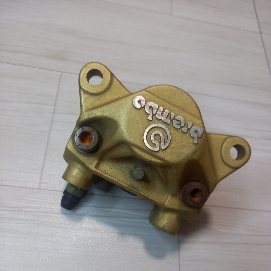 ブレンボ | Brembo DAX125(22-23 カニ図鑑 ブラック34パイ brembo カニ