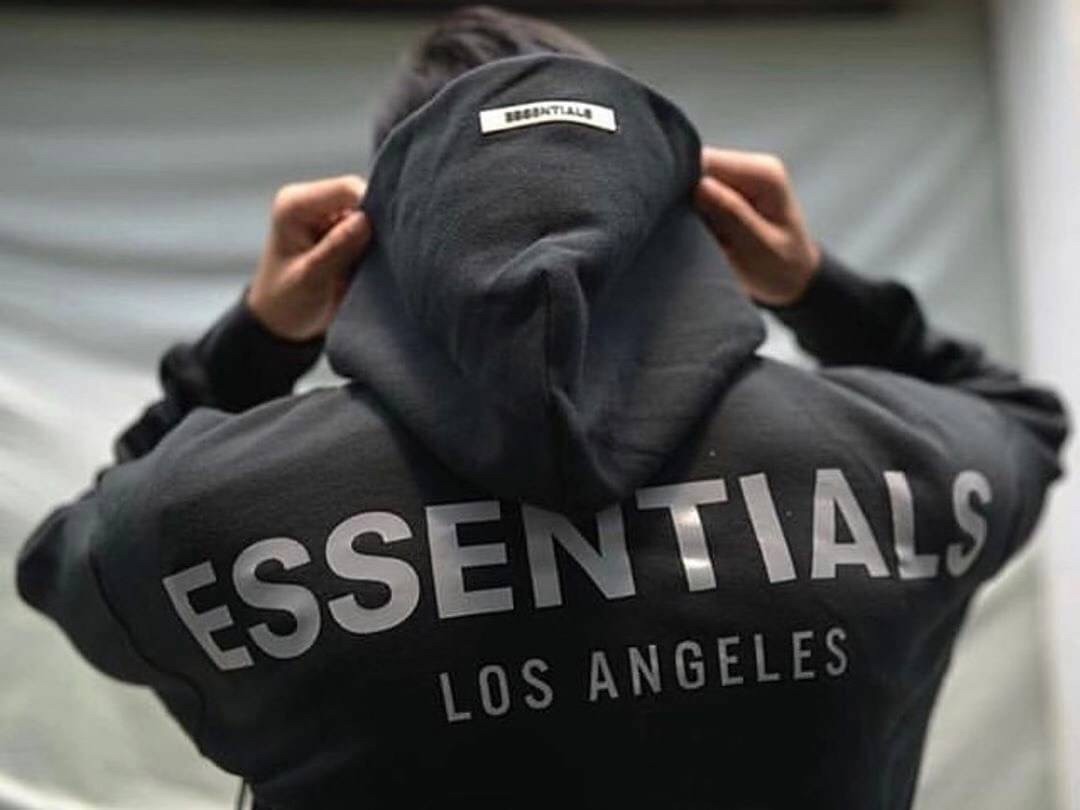 新品 FOG Essentials エッセンシャルズ LA限定 パーカー フーディ