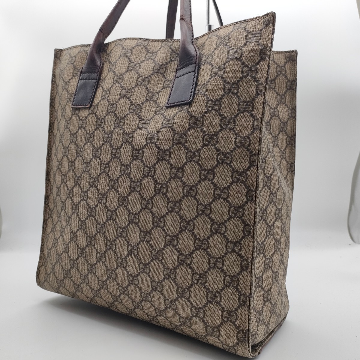 【美品】GUCCI グッチ トートバッグ ビジネスバッグ ブリーフケース ハンドバッグ GG スプリーム PVC ベージュ メンズ レディース 自立可