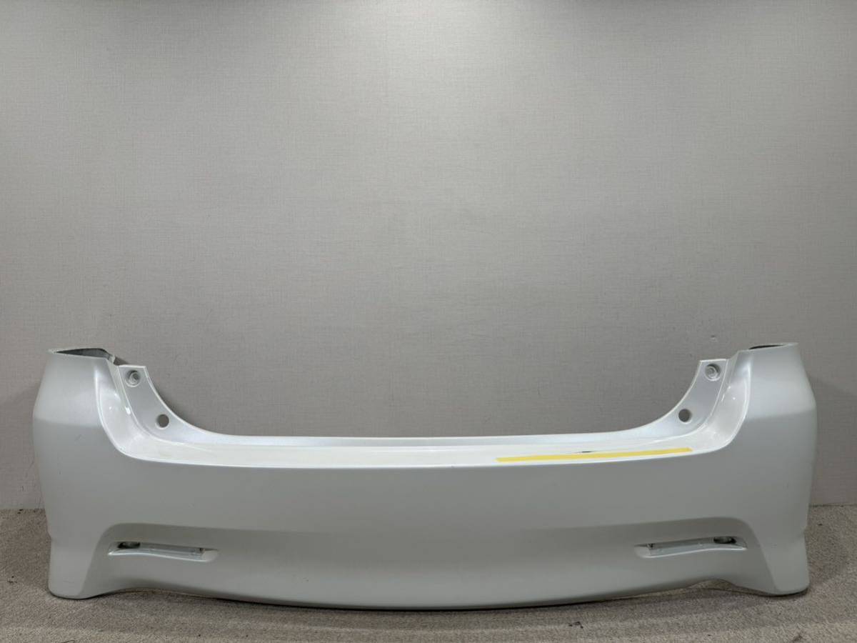 ZGE20W/ZGE25W ウィッシュ 純正 リアバンパー (070 ホワイトパールクリスタルシャイン) 52159-68090 F1146-6