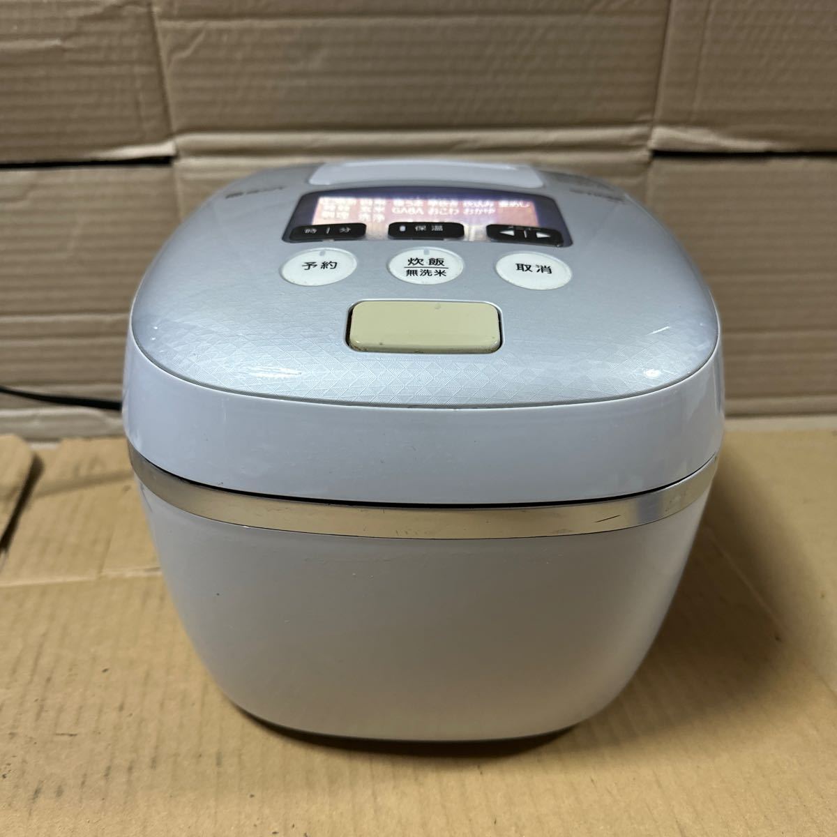 ☆中古品☆ TIGER タイガー 炊飯ジャー 炊飯器 JNO-A360 ステンレス XS