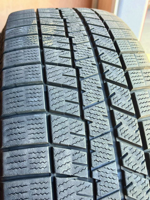 ③バリ山225/65R17 ST ③バリ山225/65R17 ST バリ山225/65R17 2019年スダットレス DUNLOP