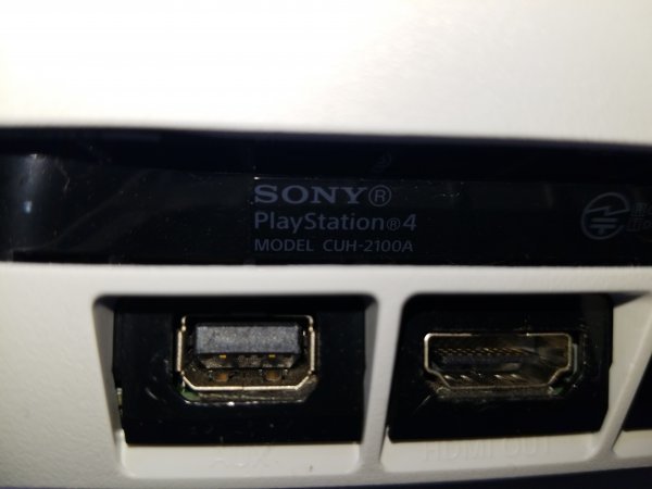 ☆ジャンク PS4 本体 CUH-2100A グレイシャーホワイト 箱付き 500GB