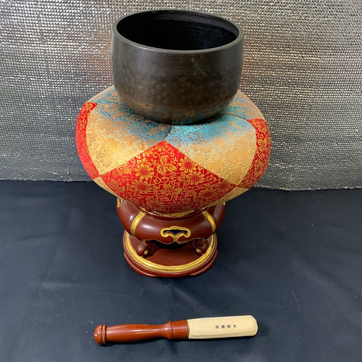 ★大阪堺市/引き取り可★寺院仏具 おりん 約直径17.5cm 布団 約30cm リン棒 リン台 まとめてセット★