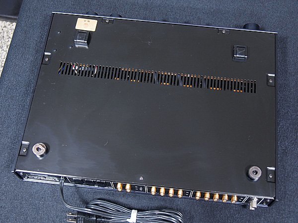 YAMAHA C-2a ♪ヤマハ・サウンドを象徴する 銘プリアンプ