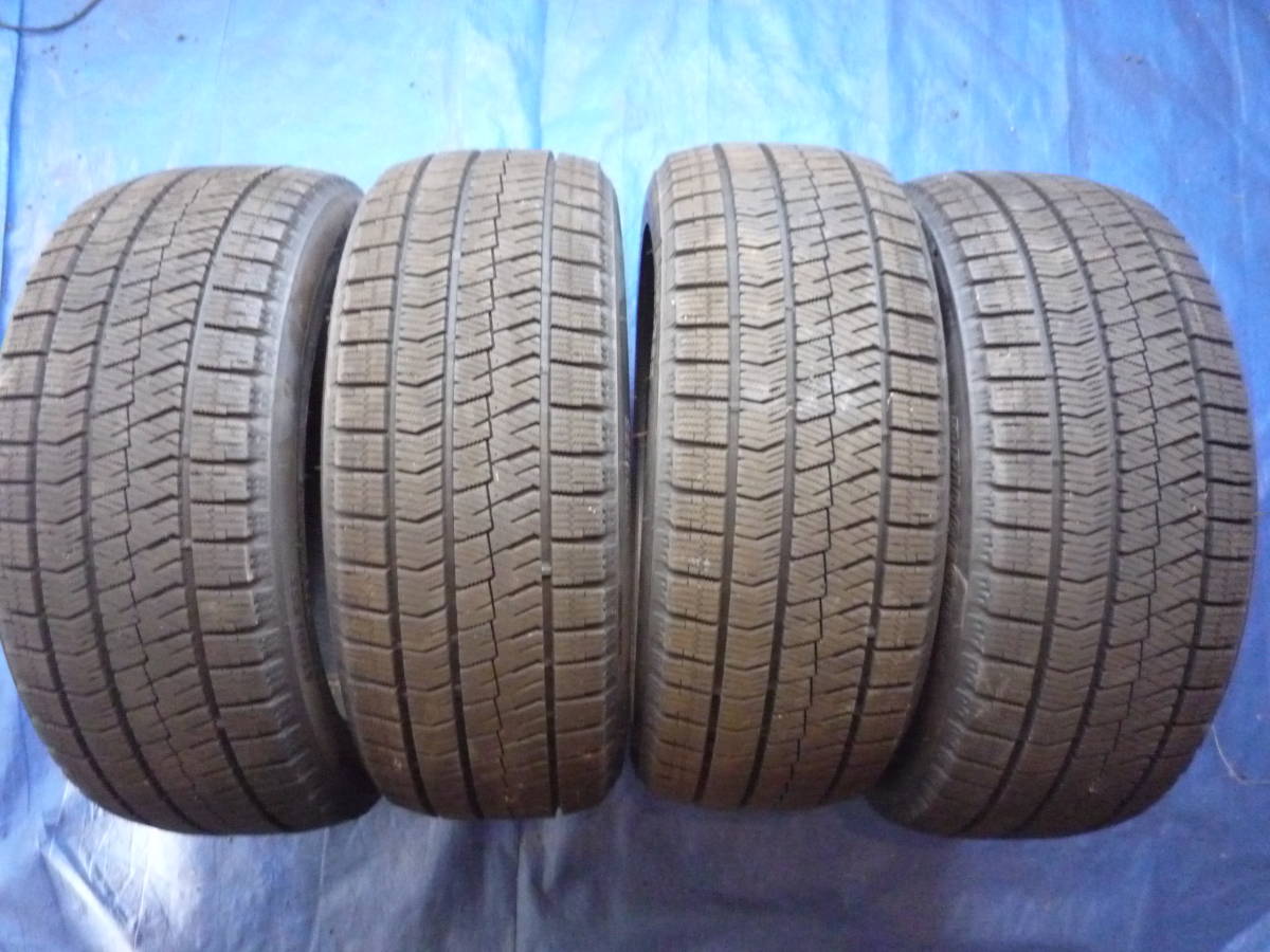 215/45R17 ブリヂストン(ブリザック VRX2)スタッドレスタイヤ