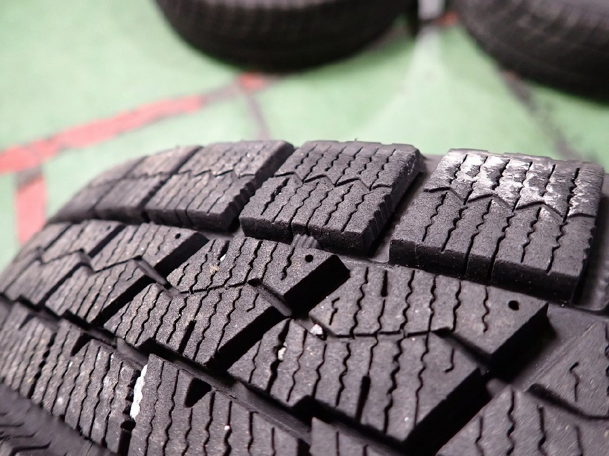 中古タイヤ BRIDGESTONE BLIZZAK DM-V3 235/50R20 100Q レクサスRX CX