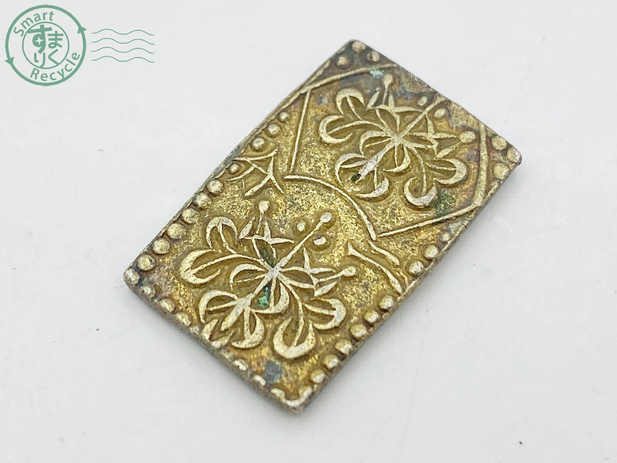 12421361　▽ 安政 二分金 重量約5.6g 日本 古錢 硬貨 貨幣 未鑑定 詳細不明 アンティーク
