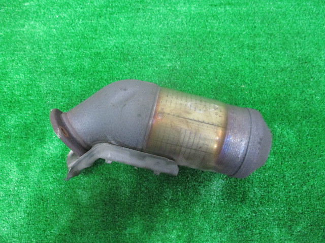 トヨタ SAI サイ 触媒 AZK10 2AZ-FXE トヨタ AZK10 サイ 2AZ-FXE GQ3 触媒 キャタライザー コンバーター