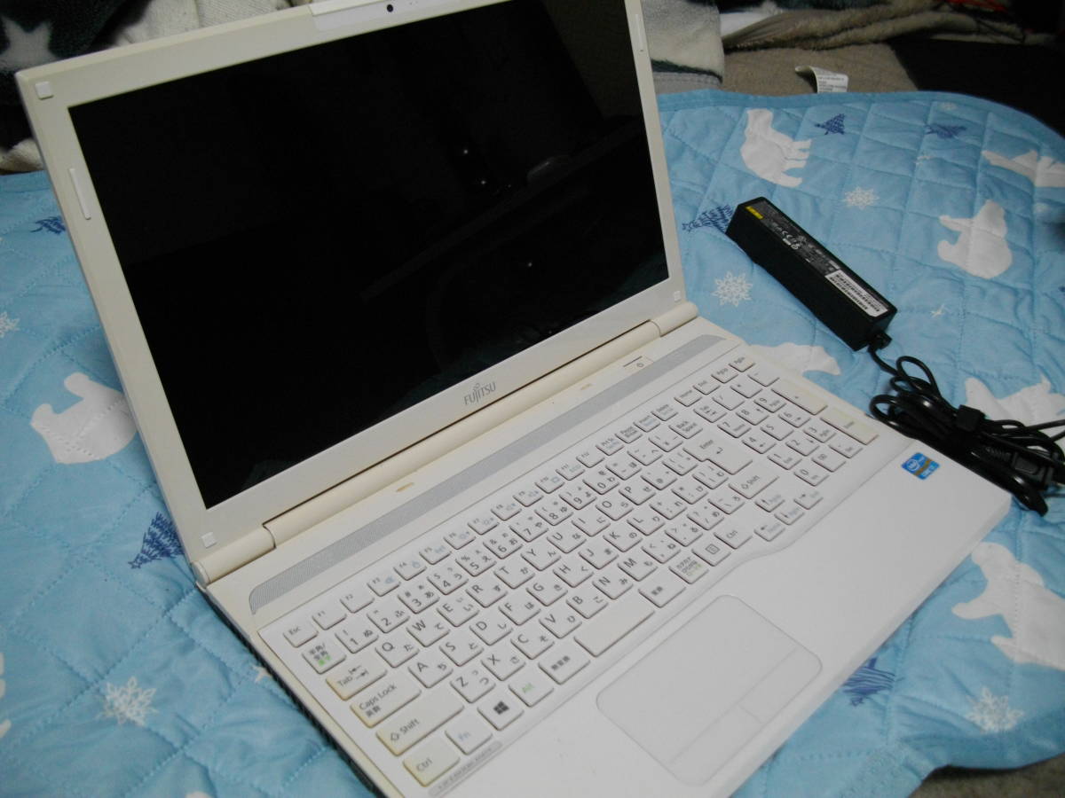 LIFEBOOK FUJITSU Core FMVA47KWC AH47⁄K Fujitsu 富士通 Used