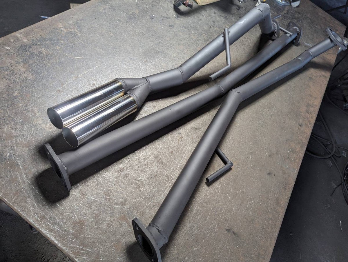 V37スカイライン！オリジナル中間ストレートマフラー！ ツッパる 
