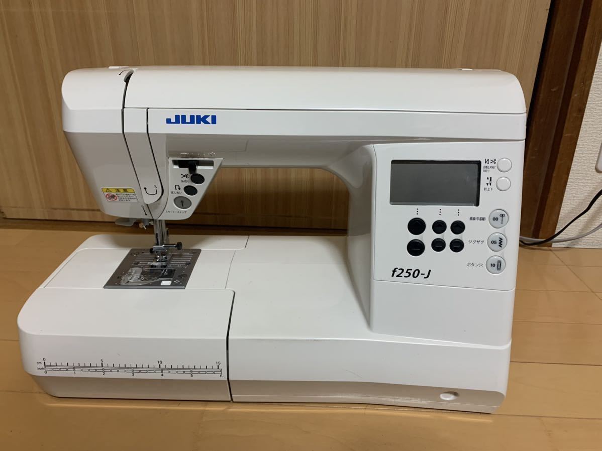 JUKI f250-J コンピューターミシン 動作未確認 通電のみ確認 ジャンク扱い 現状品 / ジューキ ミシン コンピュータミシン 